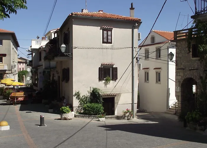 Apartments Dobrinj